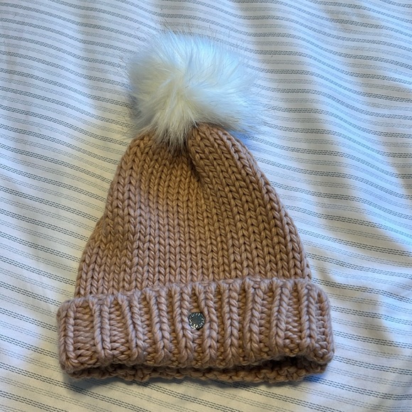 Express puffy winter beanie - Picture 1 of 3